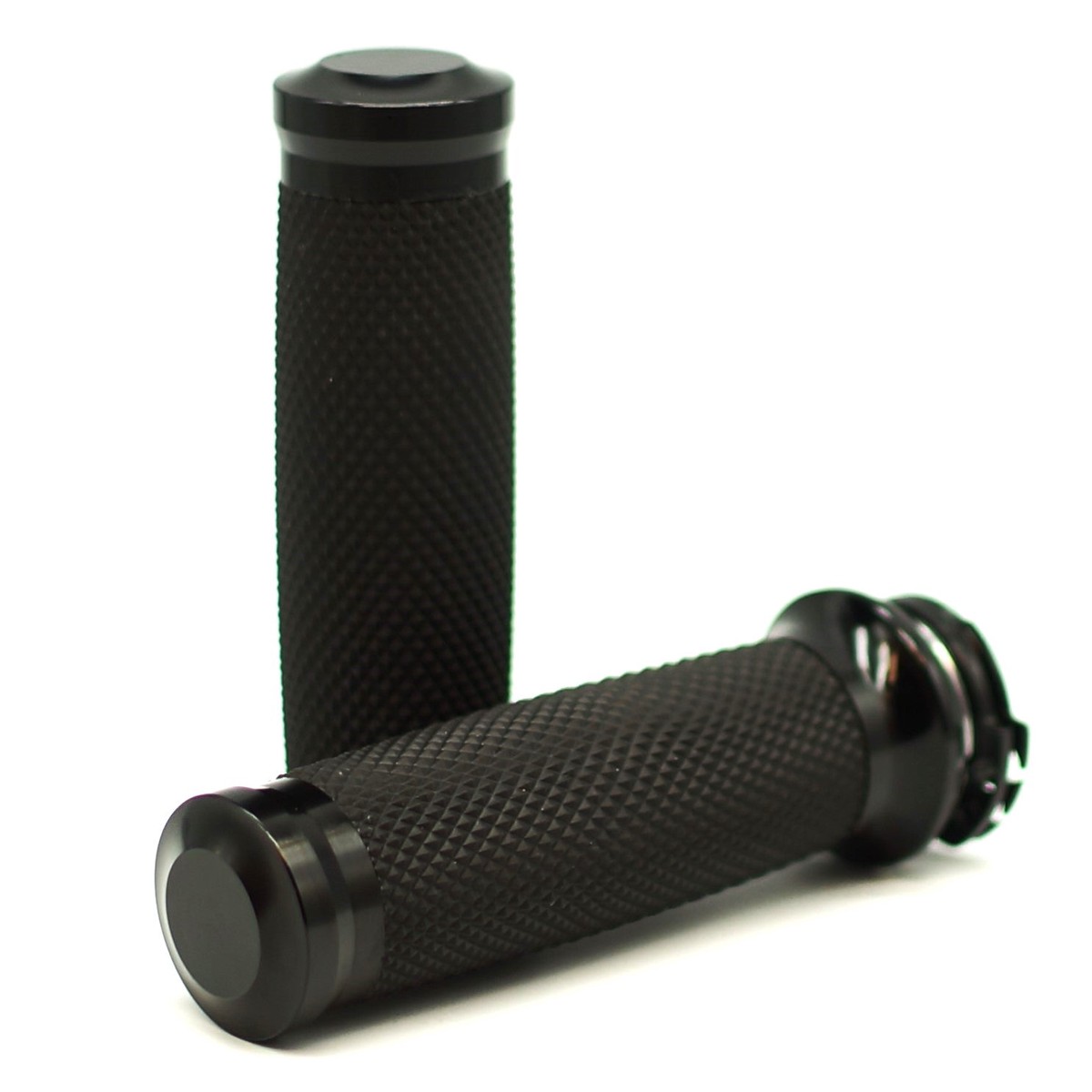 Yamaha XVS650 V-Star - 1 Black Aluminium rubber knurled Grips